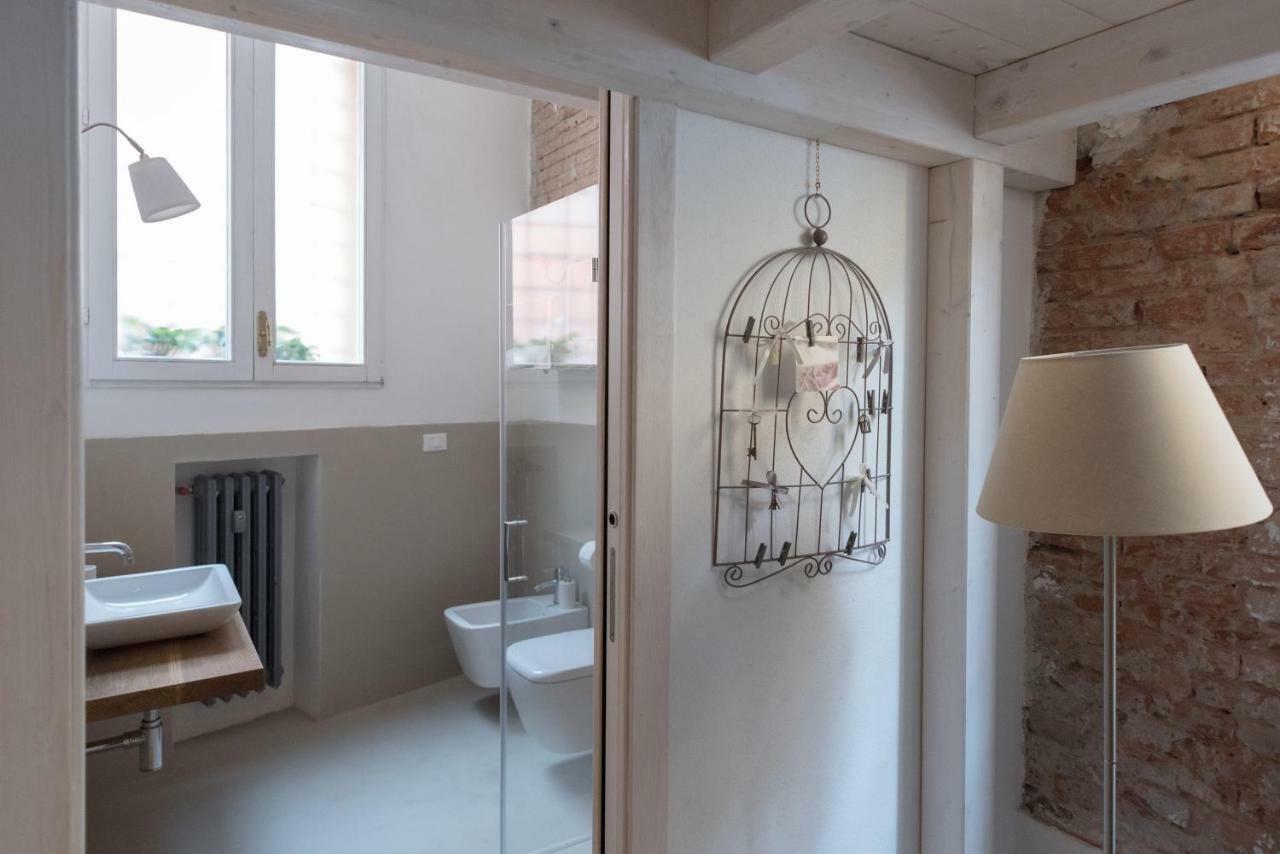 New Loft In The Heart Of Bologna Apartman Kültér fotó